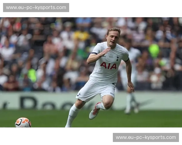 绿茵场上的荣耀之战：巴塞罗那与希腊人竞技的史诗对决